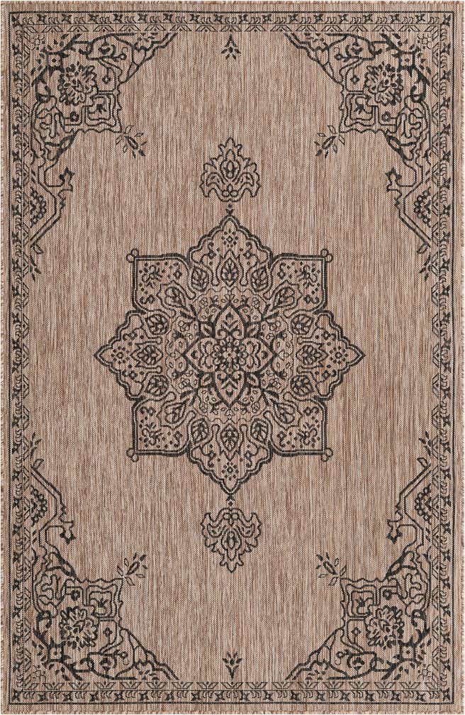 5' 3 x 8' Easy-Clean Traditional Indoor / Outdoor Rug