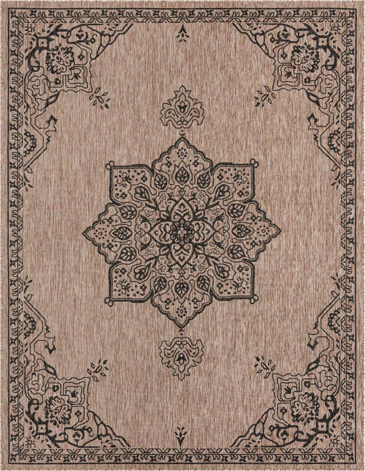 Detail image of 7' 10 x 10' Easy-Clean Traditional Indoor / Outdoor Rug
