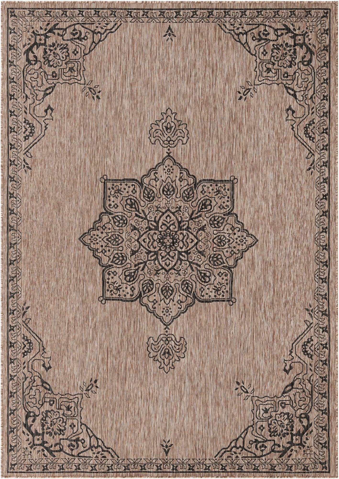 7' x 10'  Washable Traditional Indoor / Outdoor Rug
