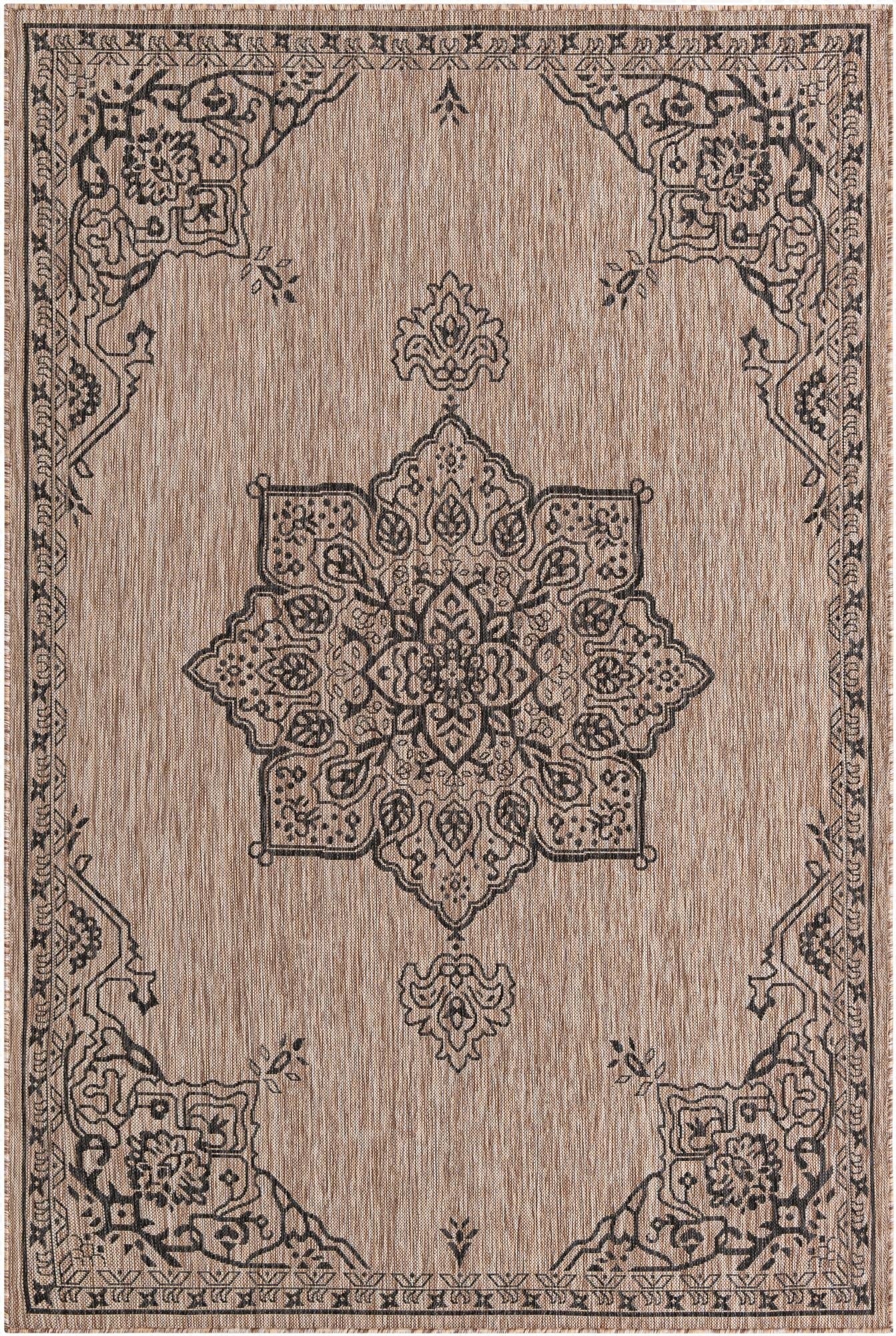 6' x 9'  Washable Traditional Indoor / Outdoor Rug