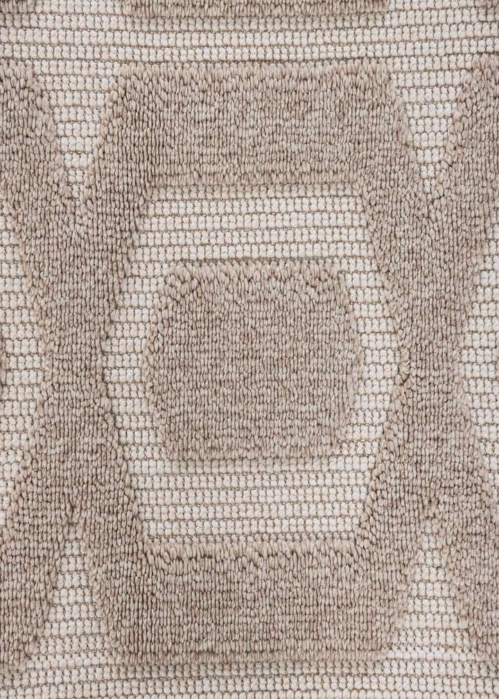5' 3 x 7' 8 Easy-Clean Trellis Indoor / Outdoor Rug