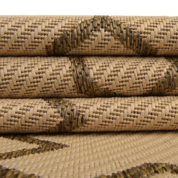 5' 3 x 8' Easy-Clean Trellis Indoor / Outdoor Rug