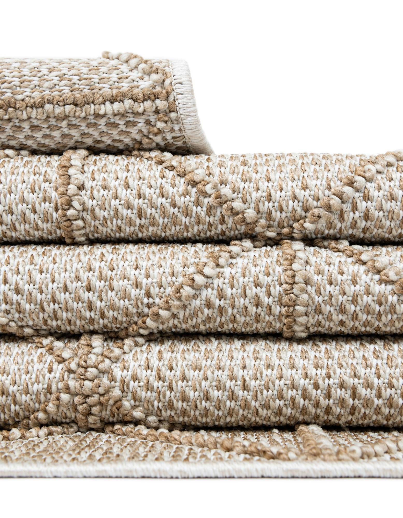 10' x 14' 1 Easy-Clean Trellis Indoor / Outdoor Rug