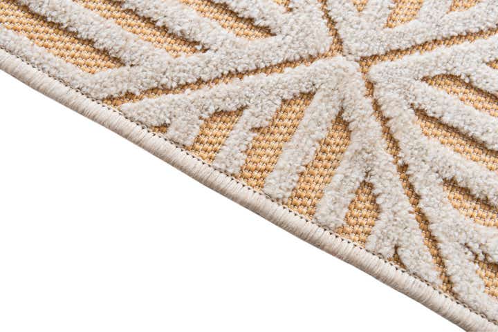 5' 2 x 7' 7 Easy-Clean Trellis Textured Indoor / Outdoor Rug