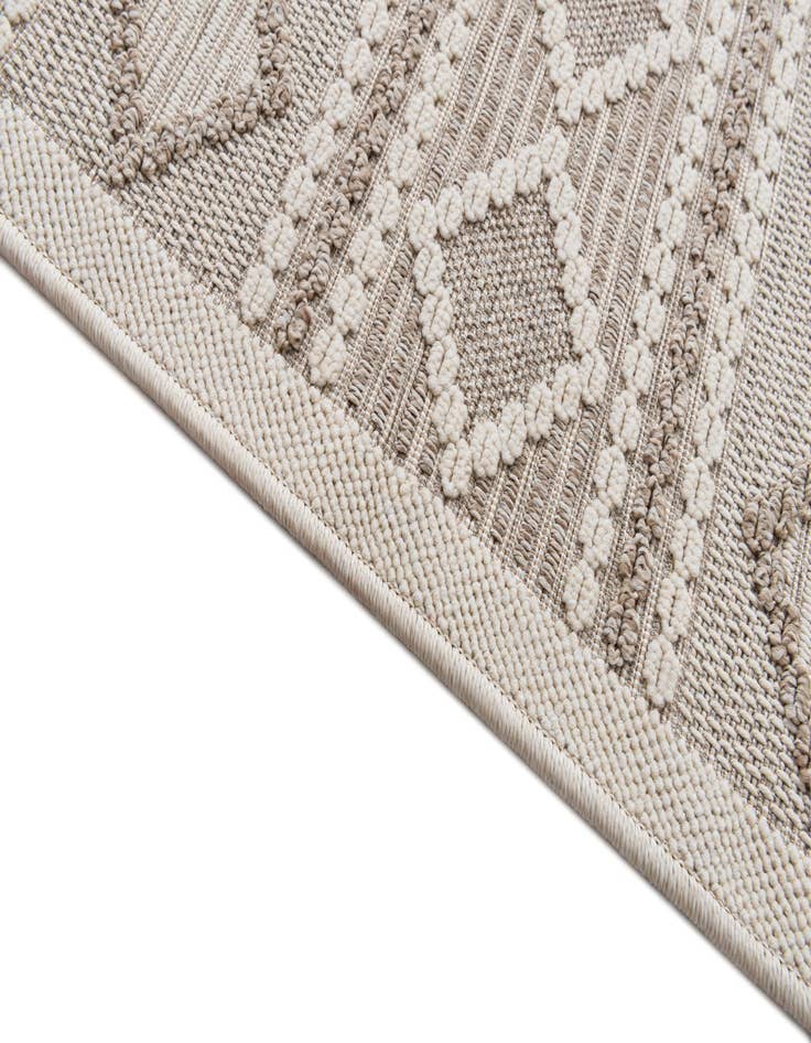 Detail image of 5' 3 x 7' 4  Washable Trellis Textured Indoor / Outdoor Rug
