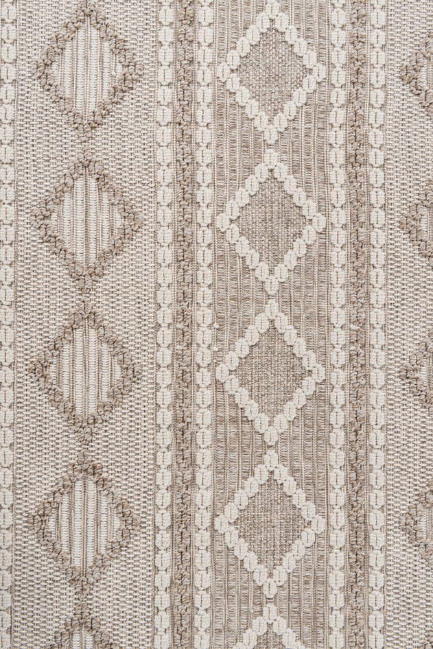 Detail image of 5' 3 x 7' 4 Easy-Clean Trellis Textured Indoor / Outdoor Rug