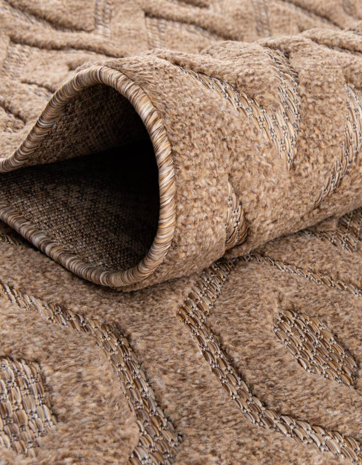 Detail image of 2' x 3' Easy-Clean Trellis Textured Indoor / Outdoor Rug