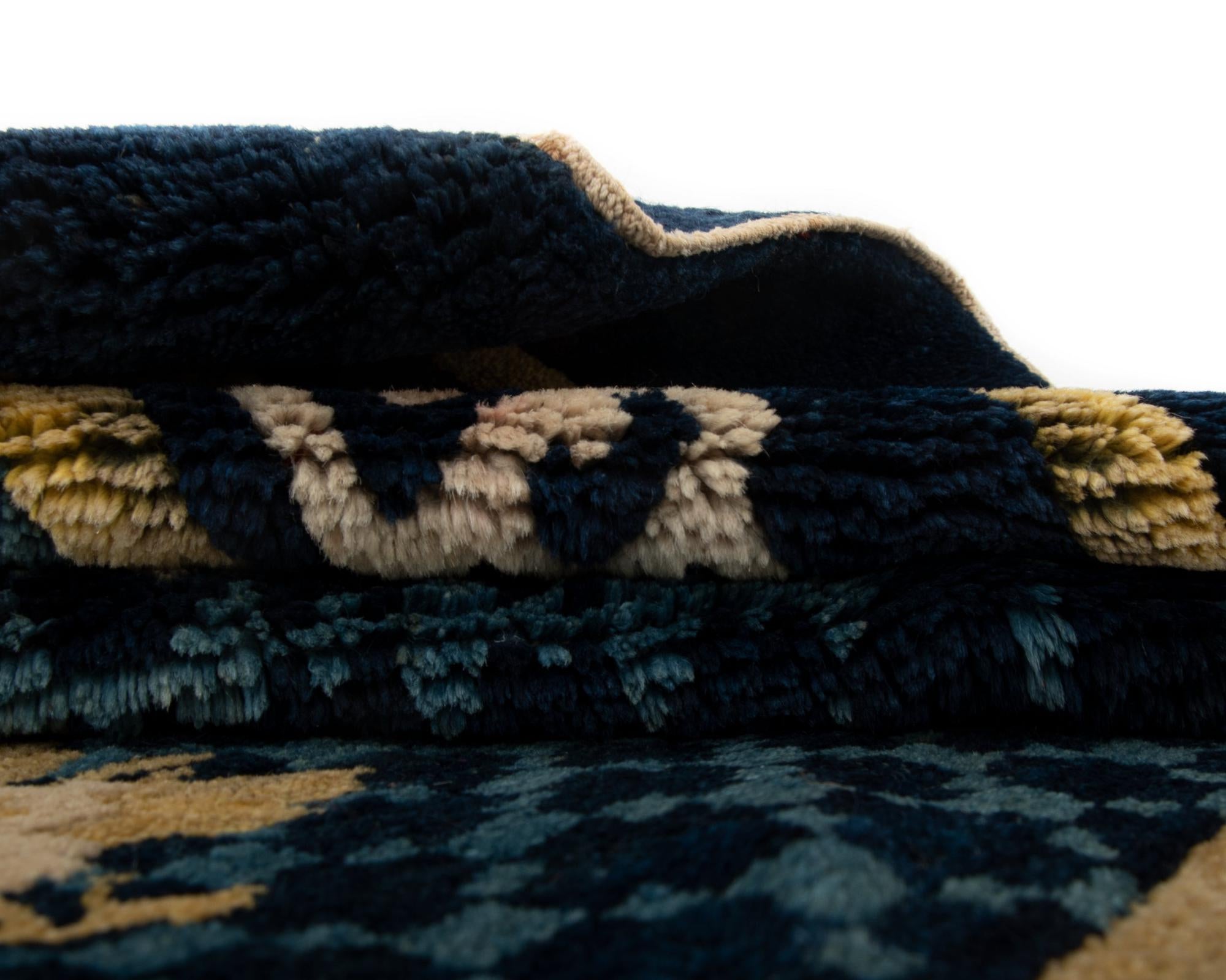 3' 4 x 5' 7 Pao Tou Wool Rug