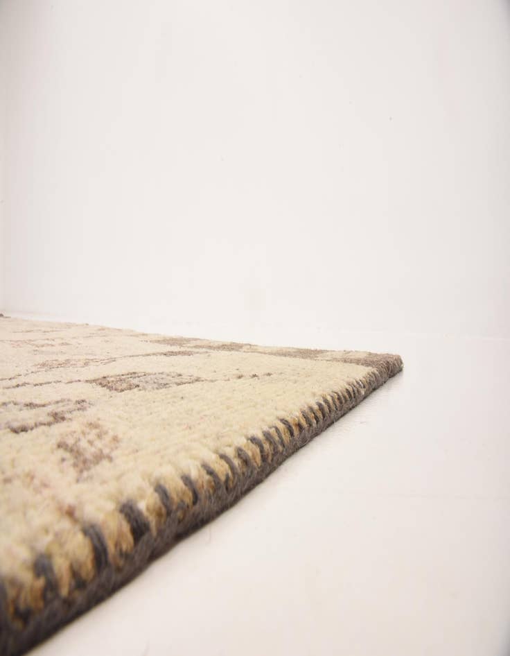 Detail image of 8' 2 x 9' 6  Hand Knotted Patchwork Wool Rug