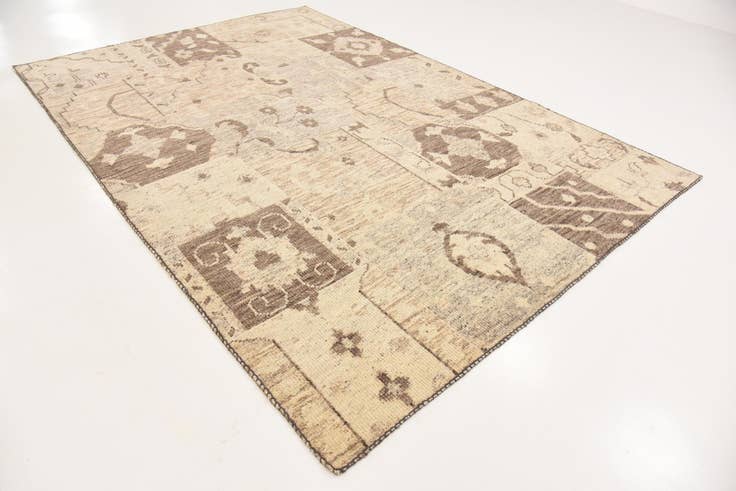 Detail image of 6' 7 x 9' 8 Hand Knotted Patchwork Wool Rug