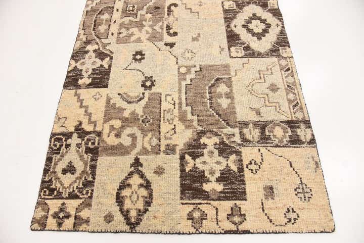 4' x 5' 8 Hand Knotted Patchwork Wool Rug