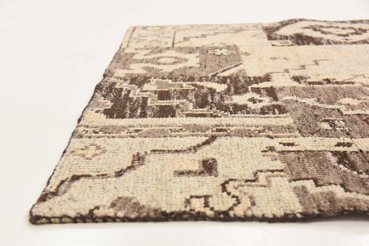 Detail image of 4' x 5' 8 Hand Knotted Patchwork Wool Rug