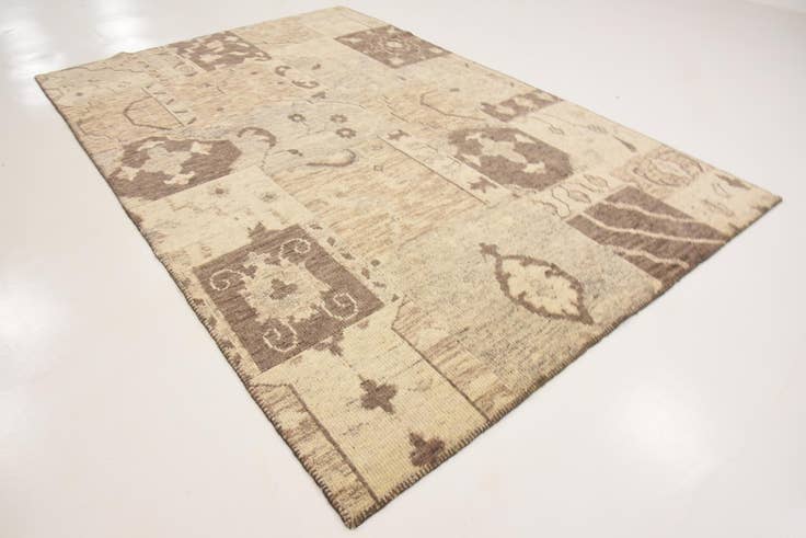 Detail image of 6' 5 x 9' 9 Hand Knotted Patchwork Wool Rug