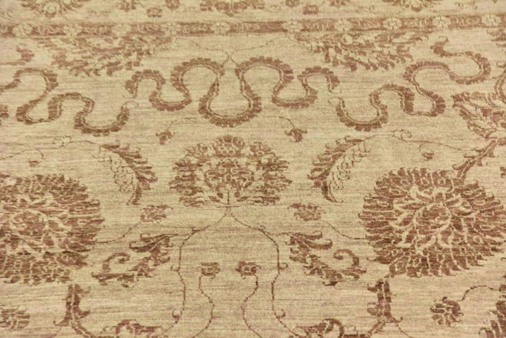 Detail image of 6' 10 x 9' 10 Hand Knotted Peshawar Ziegler Rug
