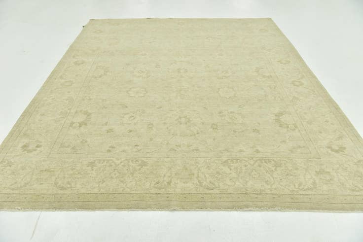 Detail image of 8' 2 x 10' Hand Knotted Peshawar Ziegler Rug