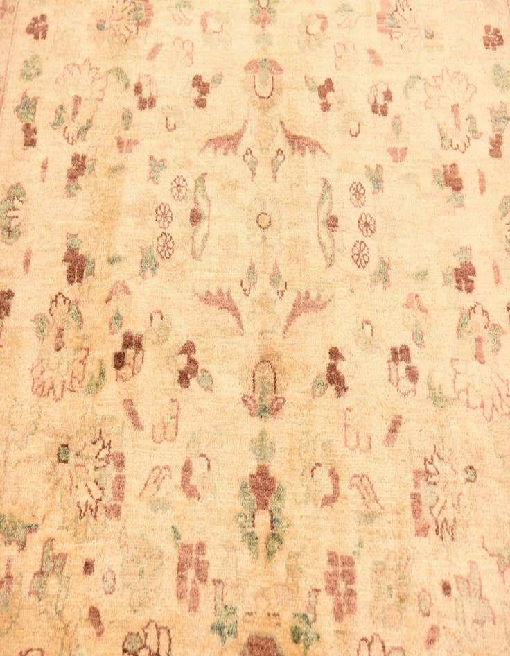 Detail image of 5' 10 x 9' 6  Hand Knotted Peshawar Ziegler Rug