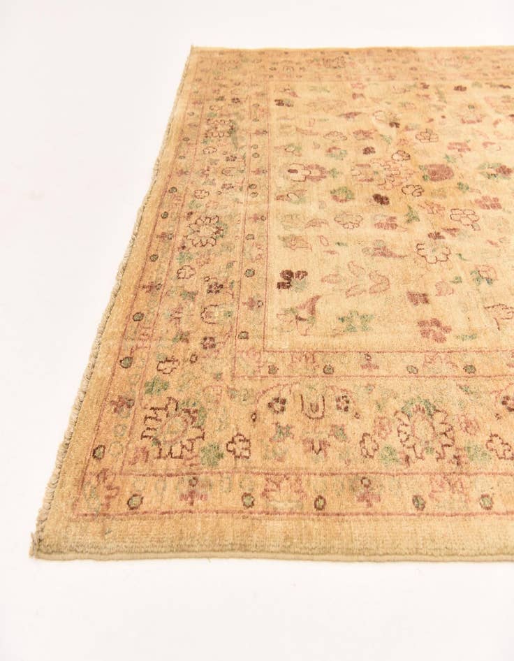 Detail image of 5' 10 x 9' 6  Hand Knotted Peshawar Ziegler Rug