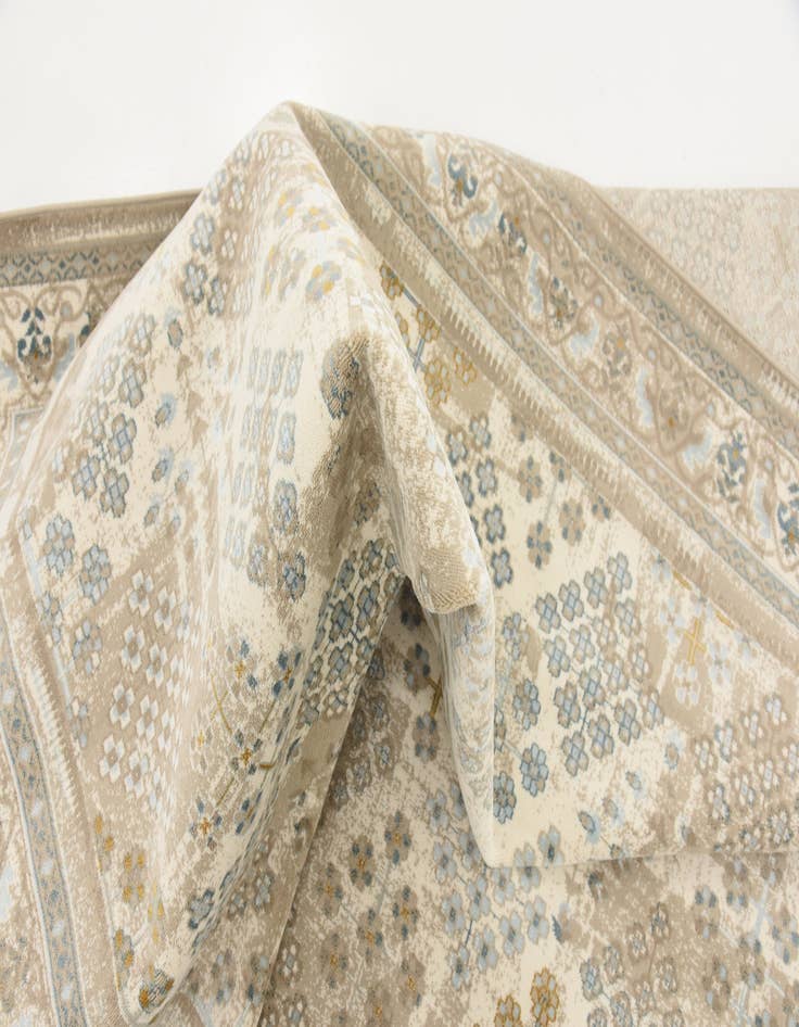 Detail image of 10' 2 x 13' 5 Quebec Rug