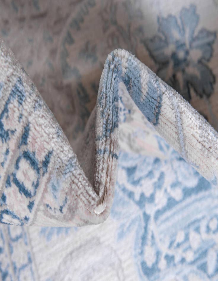 Detail image of 4' x 6' Restoration Rug