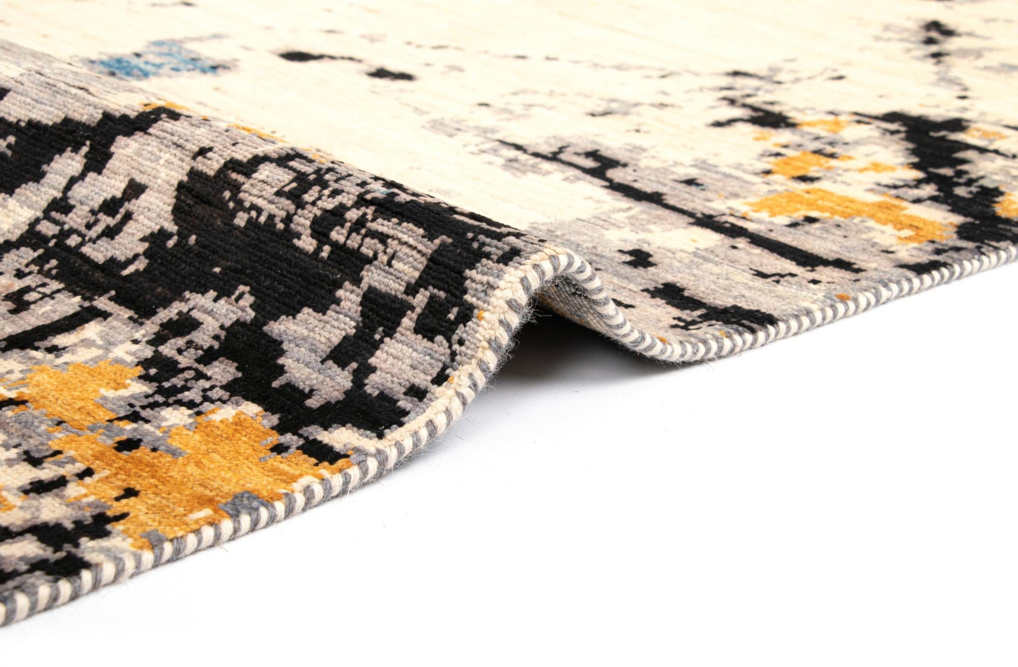 6' 8 x 9' 11 Rubin Wool Rug