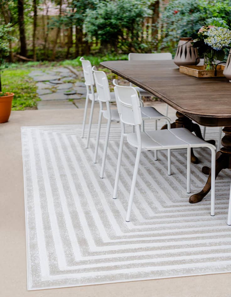 Detail image of 4' x 6' Easy-Clean Sabrina Soto Prescott Indoor / Outdoor Rug