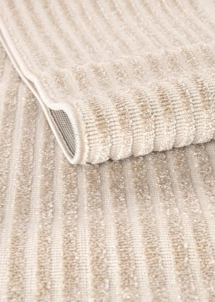 4' x 6' Easy-Clean Sabrina Soto Prescott Indoor / Outdoor Rug