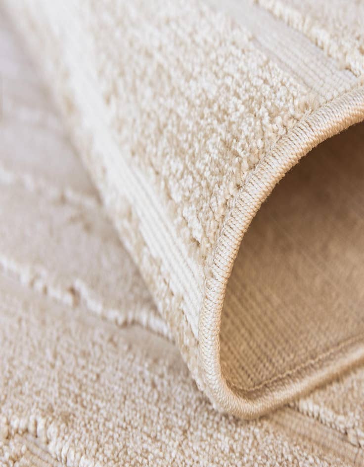 Detail image of 4' x 6'  Washable Sabrina Soto Ola Indoor / Outdoor Rug