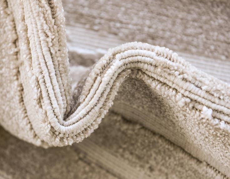 Detail image of 4' x 6' Easy-Clean Sabrina Soto Ola Indoor / Outdoor Rug