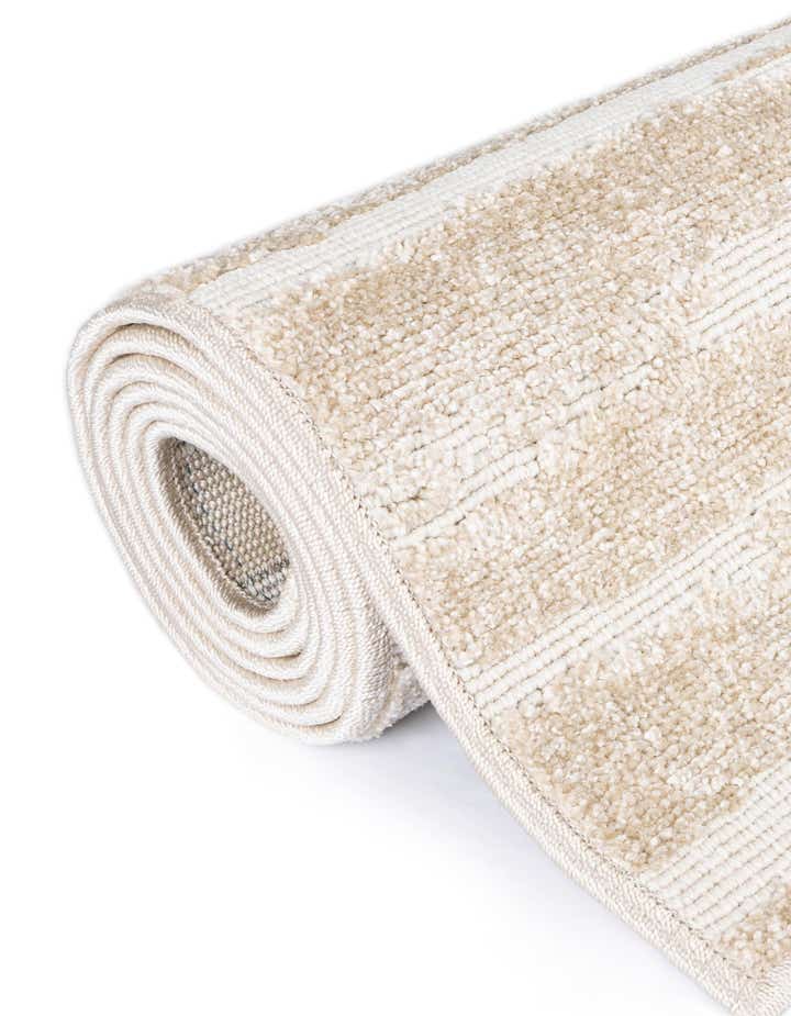 4' x 6' Easy-Clean Sabrina Soto Ola Indoor / Outdoor Rug