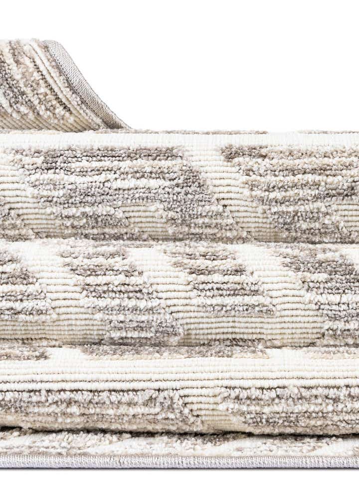 5' x 8' Easy-Clean Sabrina Soto Aston Indoor / Outdoor Rug