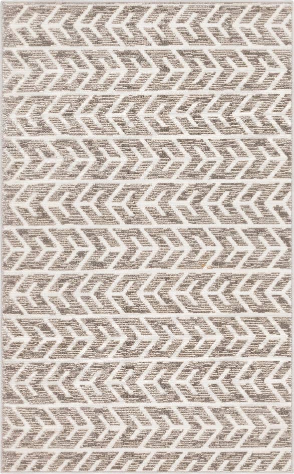 Detail image of 5' x 8' Easy-Clean Sabrina Soto Aston Indoor / Outdoor Rug