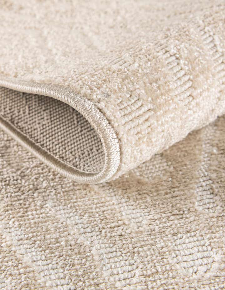 8' x 10' Easy-Clean Sabrina Soto Ella Indoor / Outdoor Rug