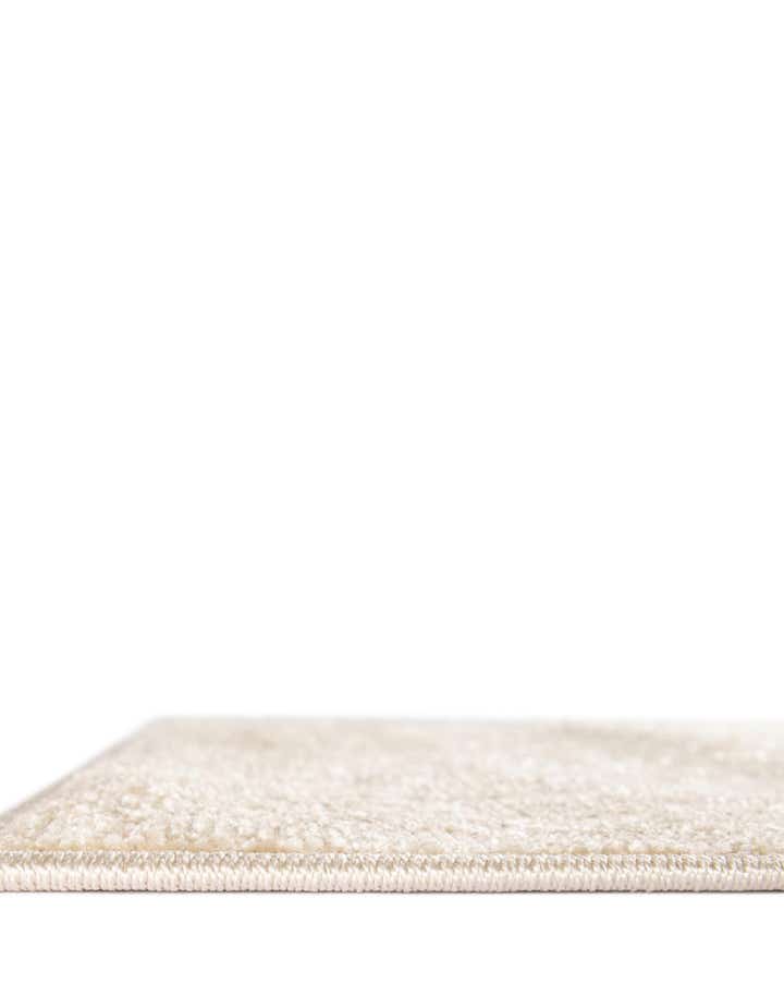 5' x 8' Easy-Clean Sabrina Soto Ella Indoor / Outdoor Rug