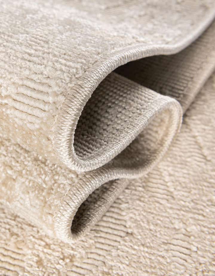 8' x 10' Easy-Clean Sabrina Soto Ella Indoor / Outdoor Rug