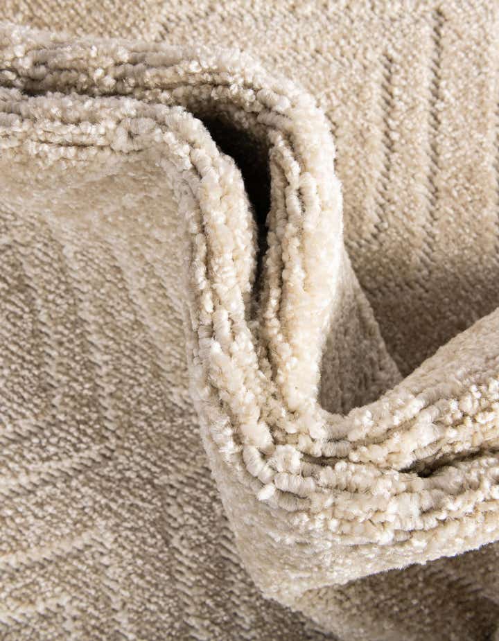 7' 10 x 10' Easy-Clean Sabrina Soto Indoor / Outdoor Rug