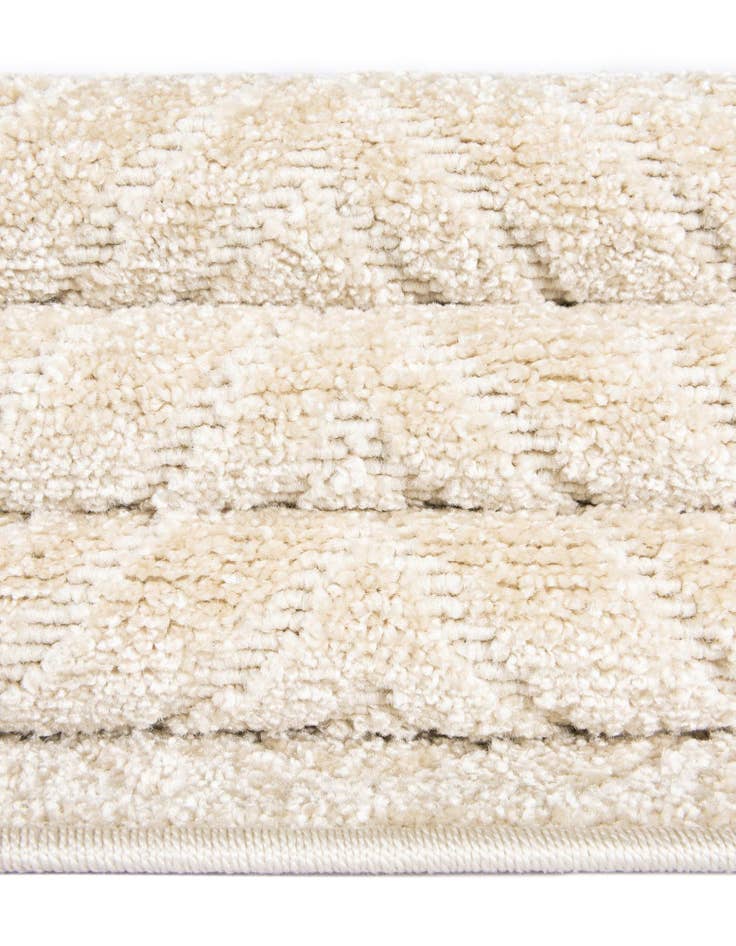 Detail image of 9' x 12' Easy-Clean Sabrina Soto Indoor / Outdoor Rug