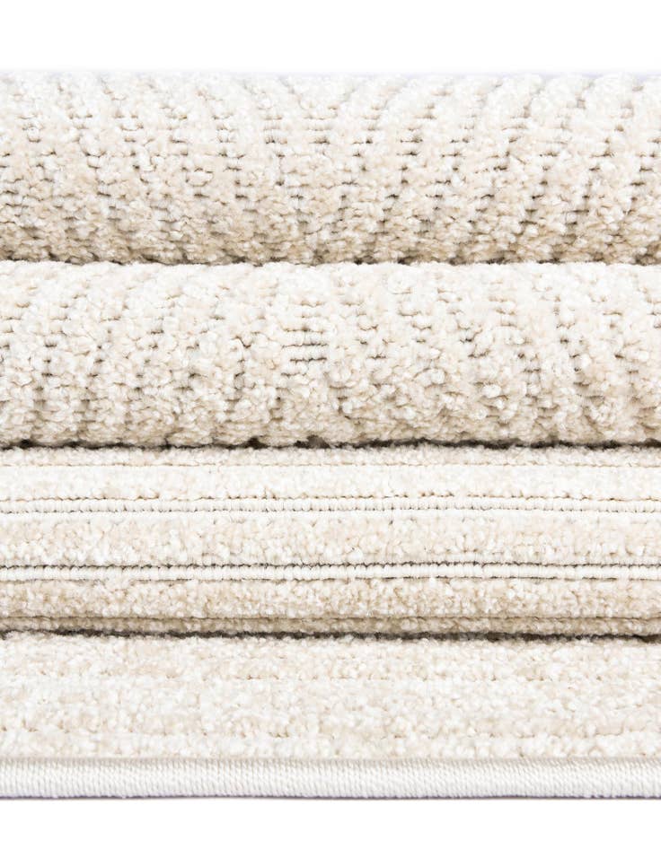 Detail image of 4' x 6' Easy-Clean Sabrina Soto Indoor / Outdoor Rug