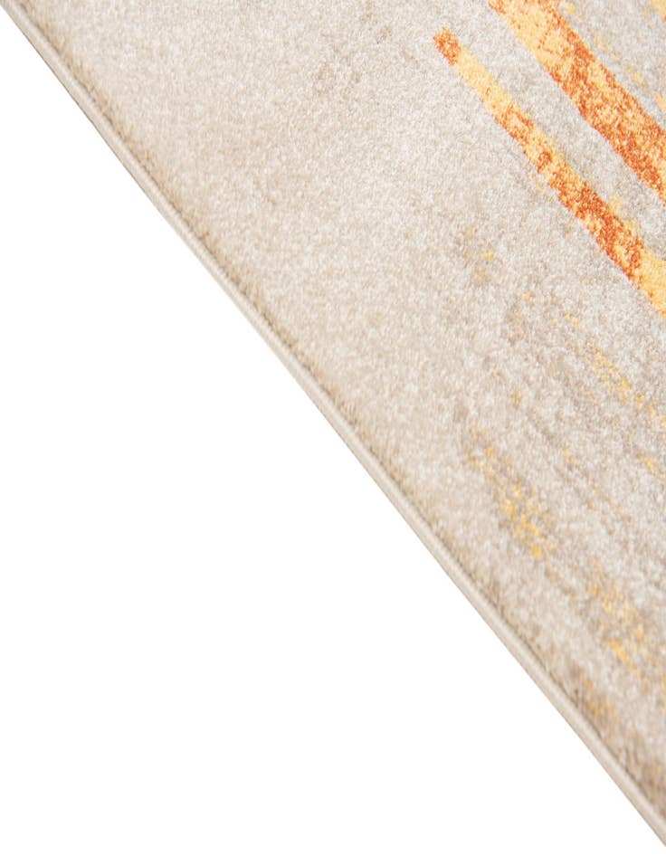 Detail image of 5' 3 x 7' 7 Santa Fe Rug