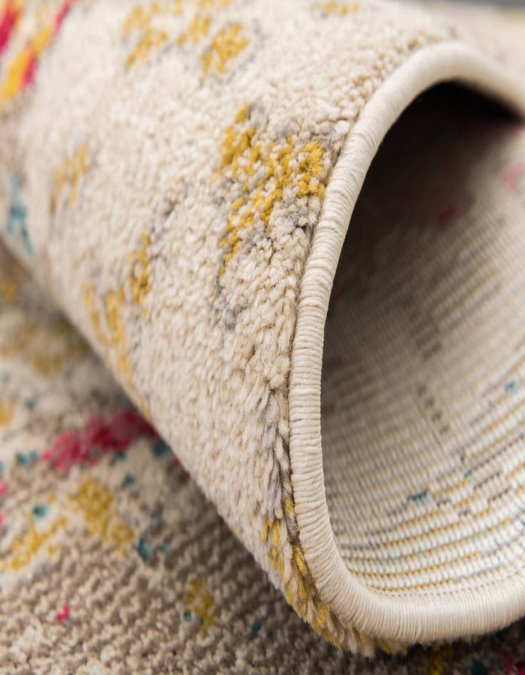 Detail image of 7' x 10'  Washable Santa Fe Rug