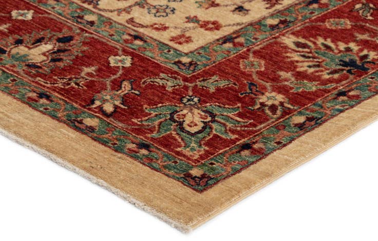 Detail image of 5' x 6' 6 Sara Rug
