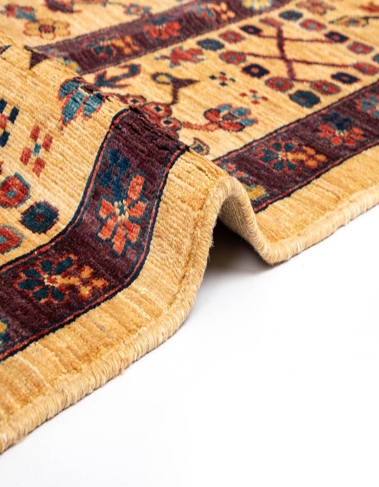 Detail image of 6' 4 x 8' 3 Sara Wool Rug