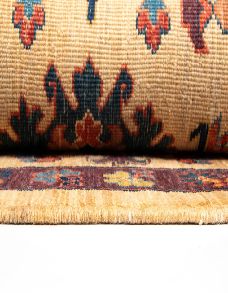 Detail image of 6' 4 x 8' 3 Sara Wool Rug