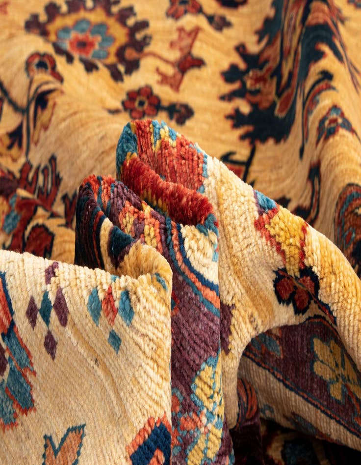 Detail image of 6' 4 x 8' 3 Sara Wool Rug