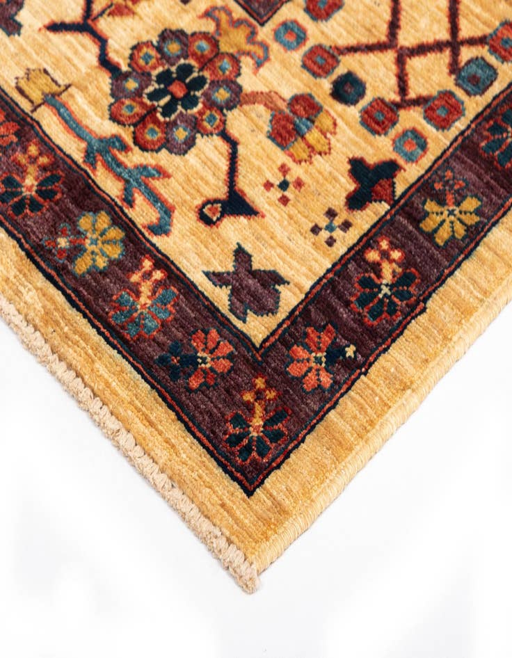 Detail image of 6' 4 x 8' 3 Sara Wool Rug