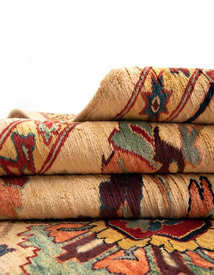 Detail image of 7' 3 x 9' 5 Sara Wool Rug