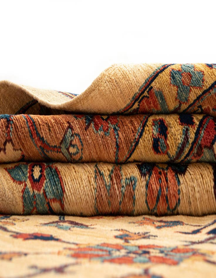 Detail image of 8' 1 x 10' 9 Sara Wool Rug