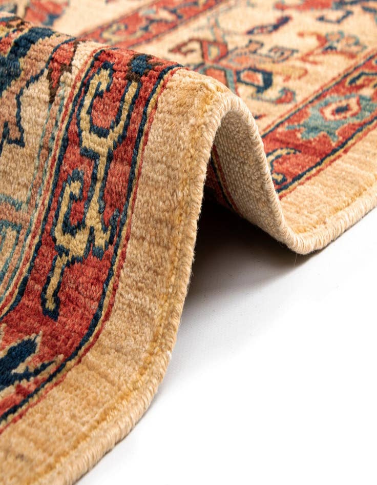 Detail image of 8' x 10' 8 Sara Wool Rug