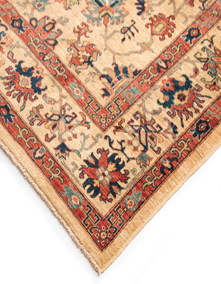 Detail image of 8' x 10' 8 Sara Wool Rug