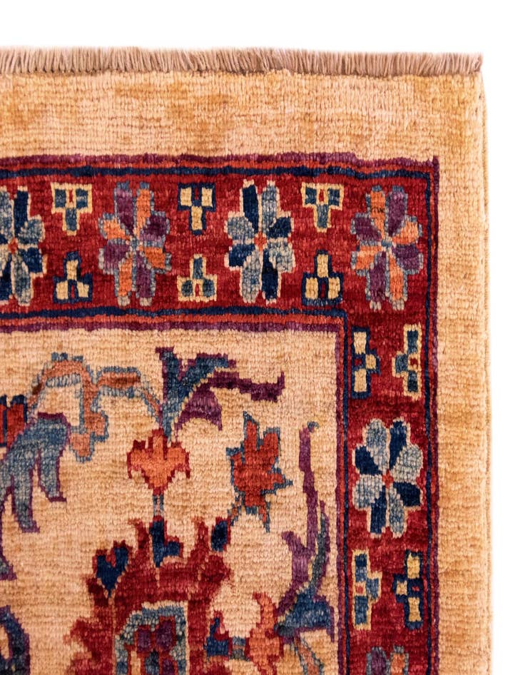 Detail image of 7' 3 x 9' 8 Sara Rug