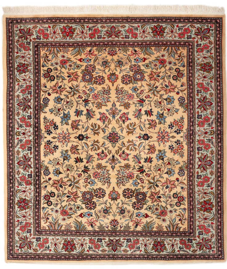 Detail image of 7' 6 x 8' 8 Sarough Wool Rug